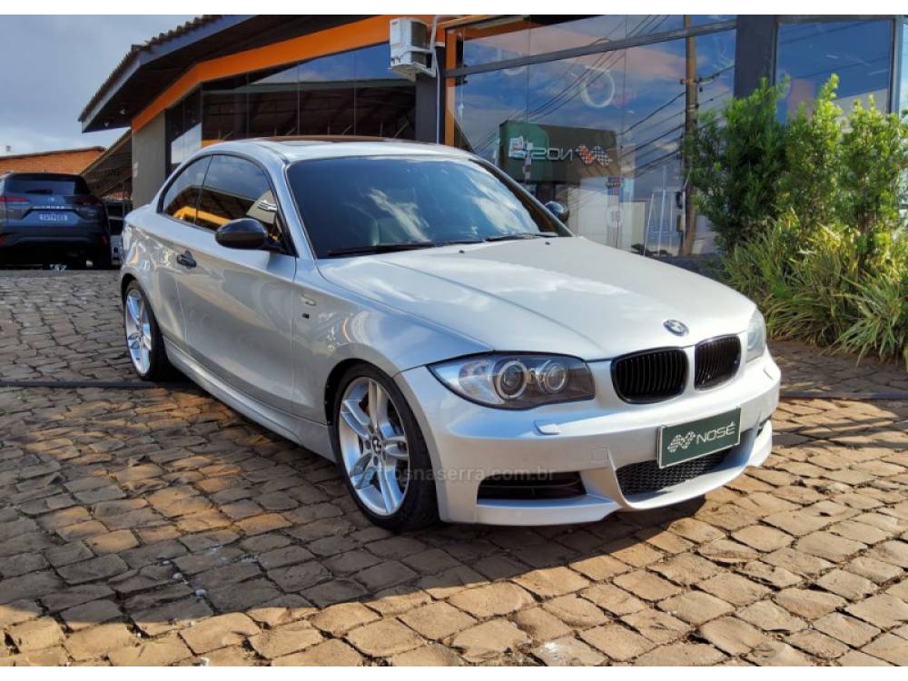 BMW - 135I - 2010/2010 - Prata - R$ 169.900,00