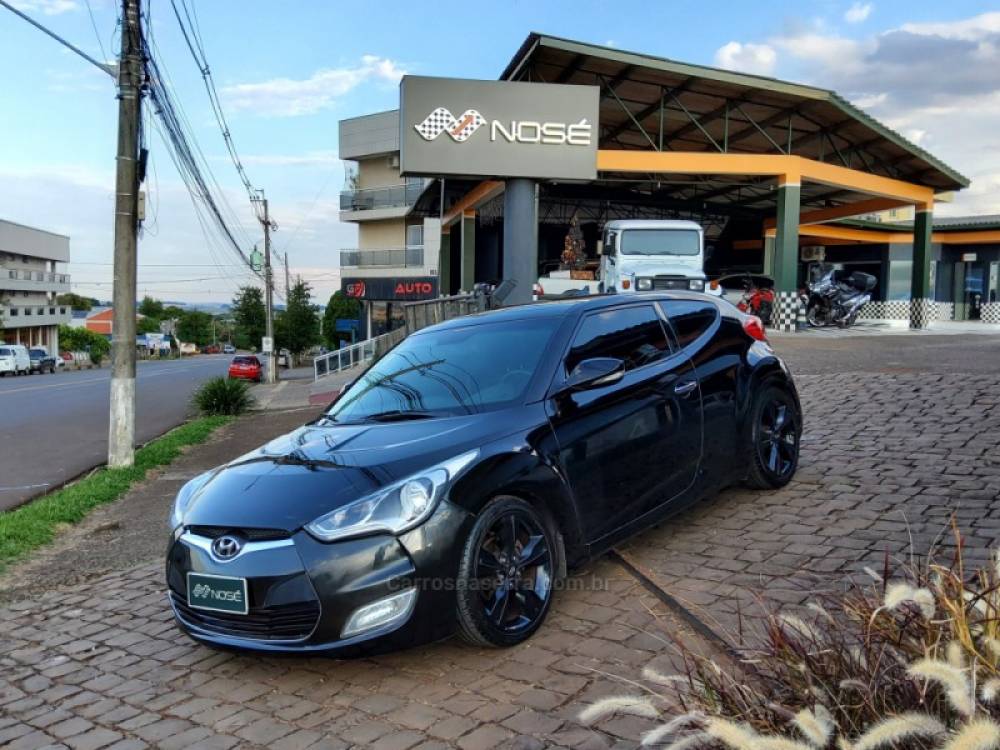 HYUNDAI - VELOSTER - 2012/2012 - Preta - R$ 59.900,00