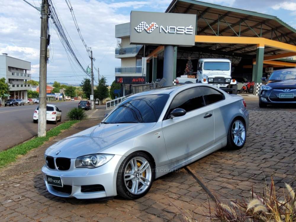 BMW - 135I - 2010/2010 - Prata - R$ 169.900,00